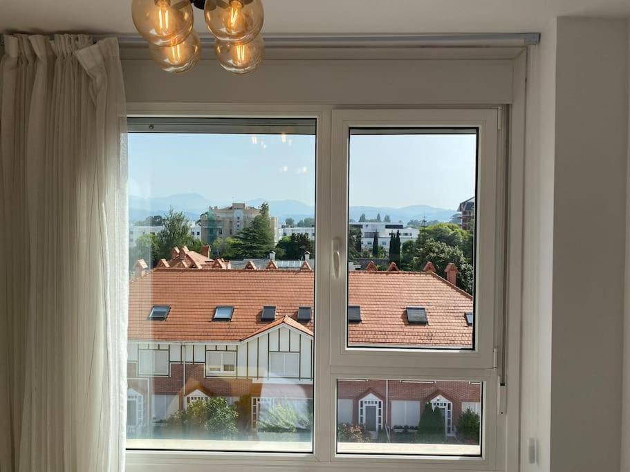 Exclusivo Apartamento Con Aparcamiento Gratuito Laredo Bagian luar foto